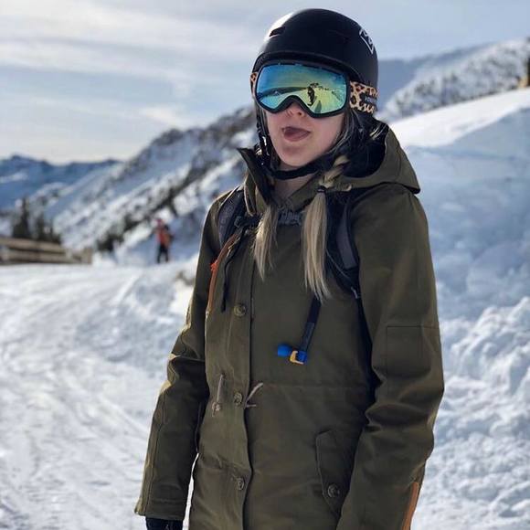 Meet your Posher, Riquel - Picture 1 of 1